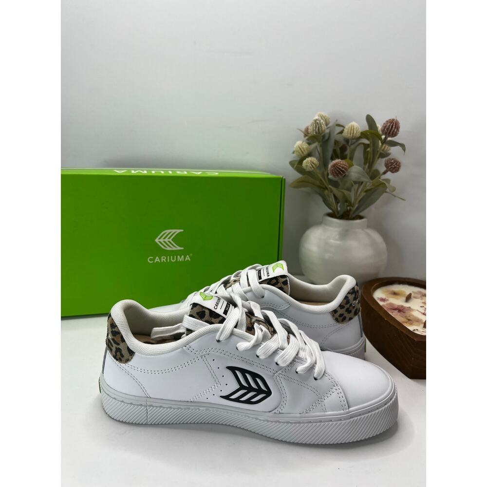 Cariuma Salvas Casual Leather Sneaker White/Leopard Print Heel Women's 8.5 NWB - Picture 6 of 10